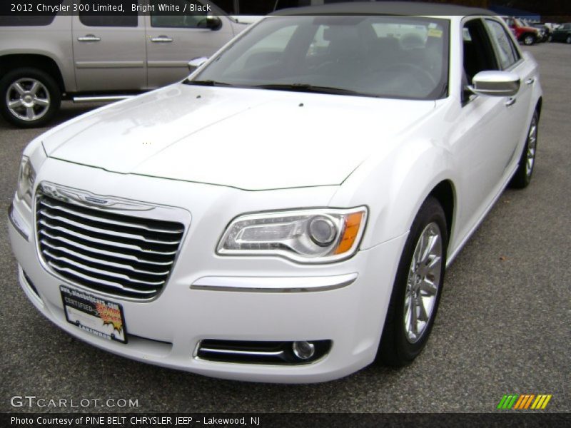 Bright White / Black 2012 Chrysler 300 Limited