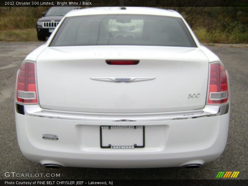 Bright White / Black 2012 Chrysler 300 Limited