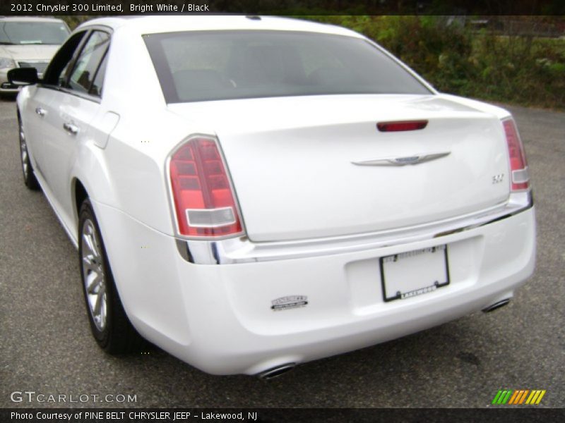 Bright White / Black 2012 Chrysler 300 Limited