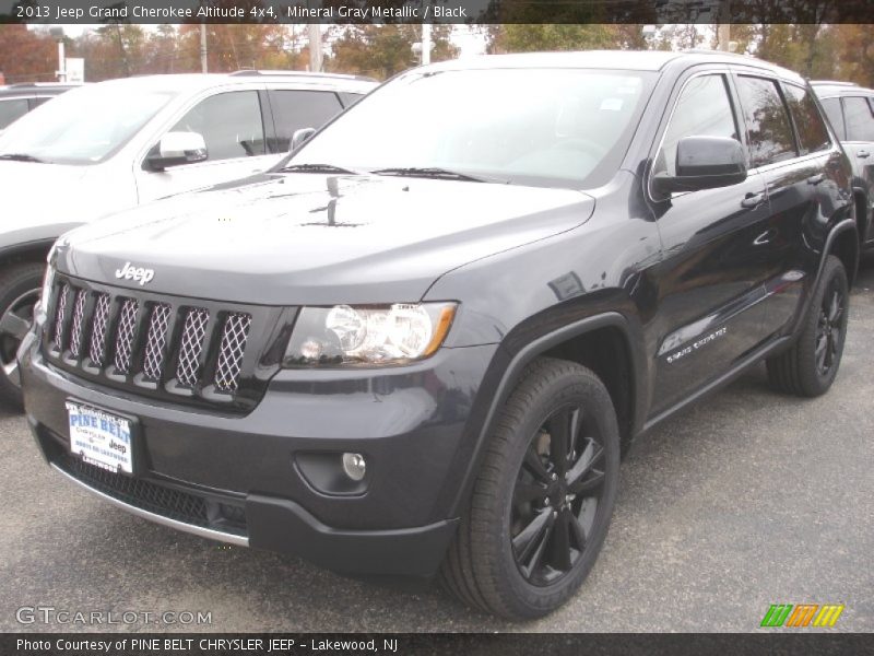 Mineral Gray Metallic / Black 2013 Jeep Grand Cherokee Altitude 4x4