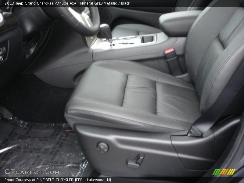 Mineral Gray Metallic / Black 2013 Jeep Grand Cherokee Altitude 4x4