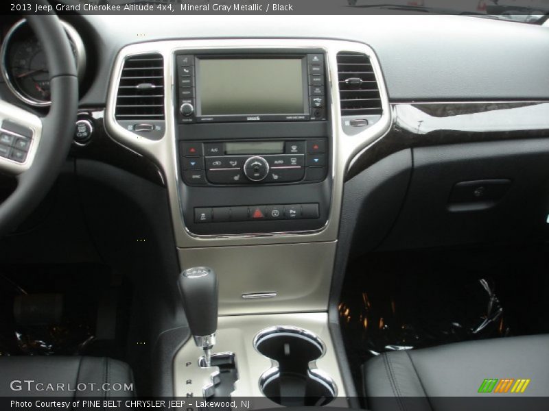Mineral Gray Metallic / Black 2013 Jeep Grand Cherokee Altitude 4x4