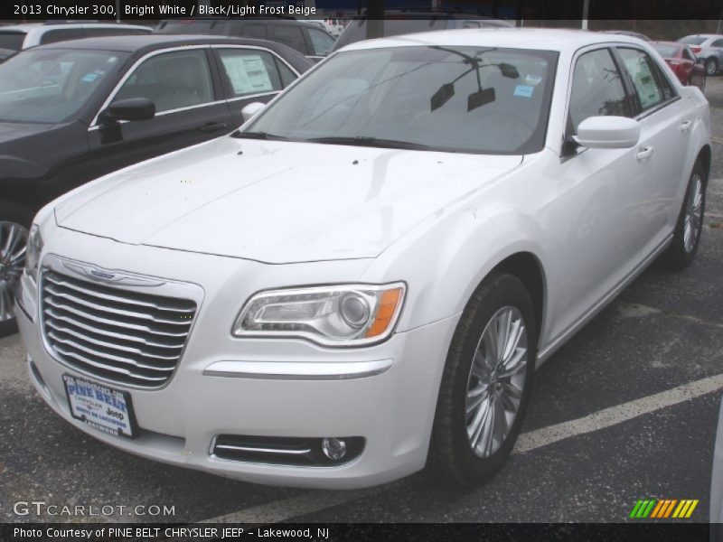 Bright White / Black/Light Frost Beige 2013 Chrysler 300