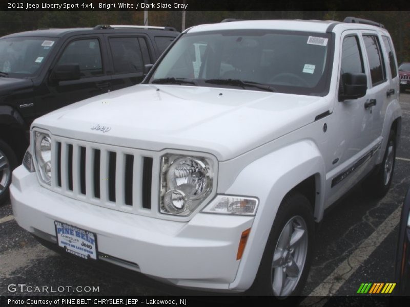 Bright White / Dark Slate Gray 2012 Jeep Liberty Sport 4x4