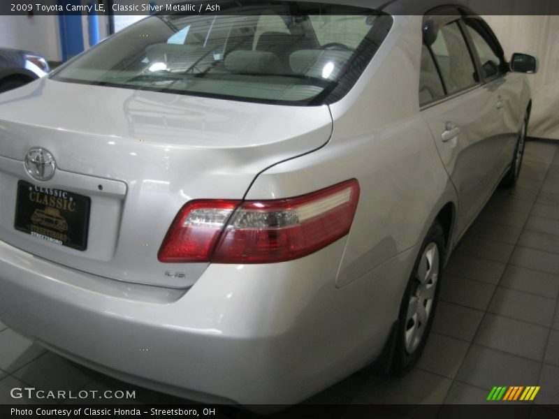 Classic Silver Metallic / Ash 2009 Toyota Camry LE