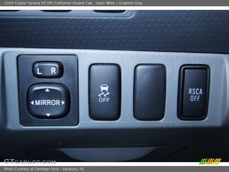 Super White / Graphite Gray 2009 Toyota Tacoma V6 SR5 PreRunner Double Cab