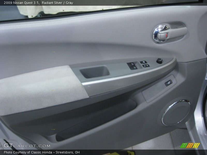 Radiant Silver / Gray 2009 Nissan Quest 3.5