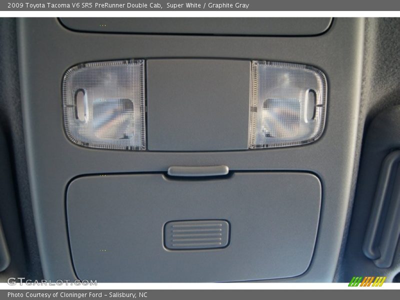 Super White / Graphite Gray 2009 Toyota Tacoma V6 SR5 PreRunner Double Cab