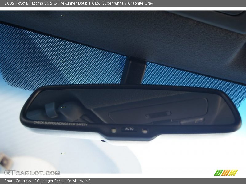 Super White / Graphite Gray 2009 Toyota Tacoma V6 SR5 PreRunner Double Cab