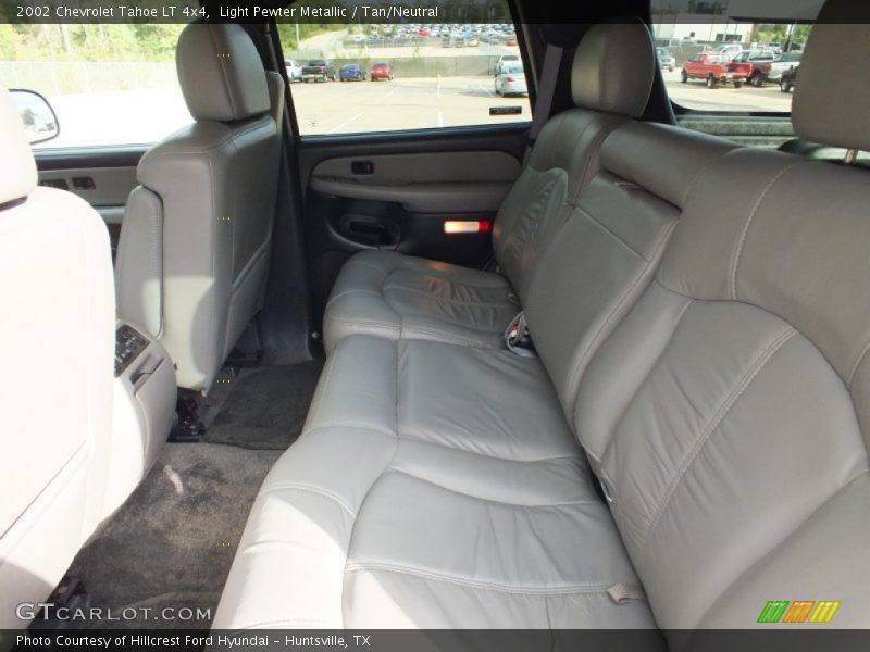 Light Pewter Metallic / Tan/Neutral 2002 Chevrolet Tahoe LT 4x4