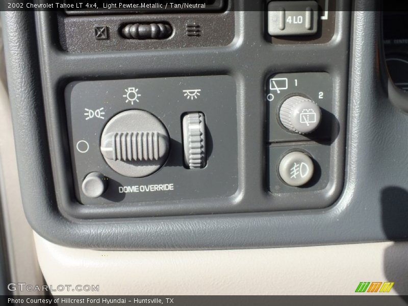 Light Pewter Metallic / Tan/Neutral 2002 Chevrolet Tahoe LT 4x4