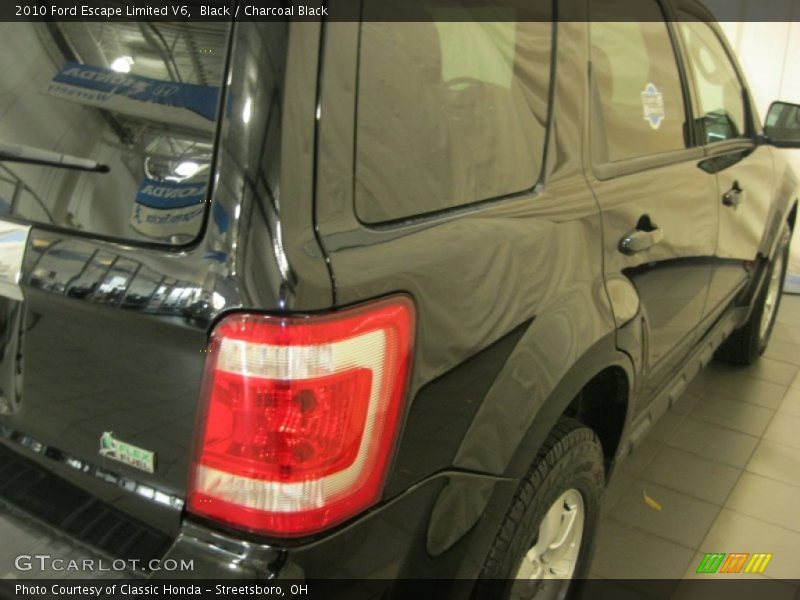 Black / Charcoal Black 2010 Ford Escape Limited V6