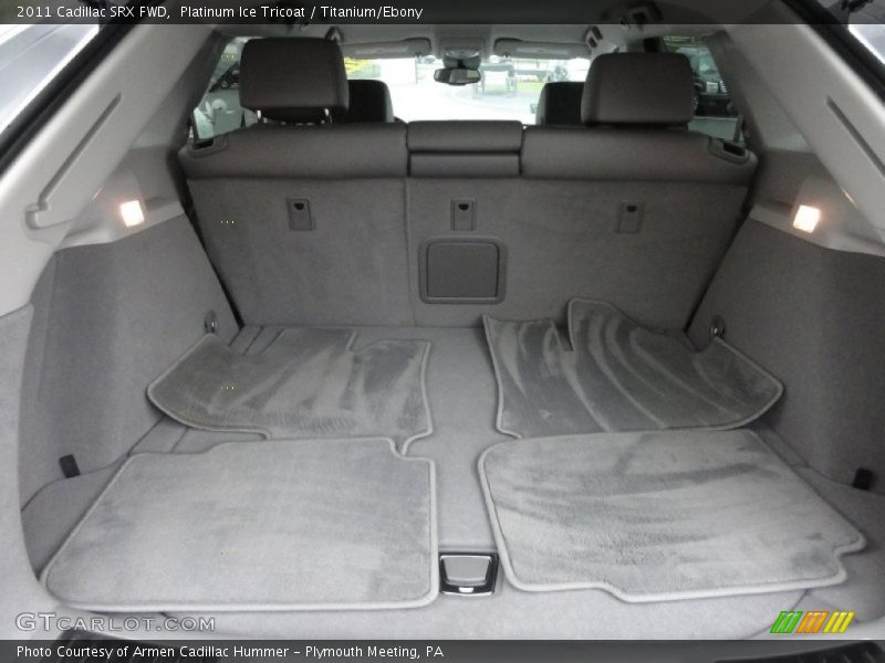 Platinum Ice Tricoat / Titanium/Ebony 2011 Cadillac SRX FWD