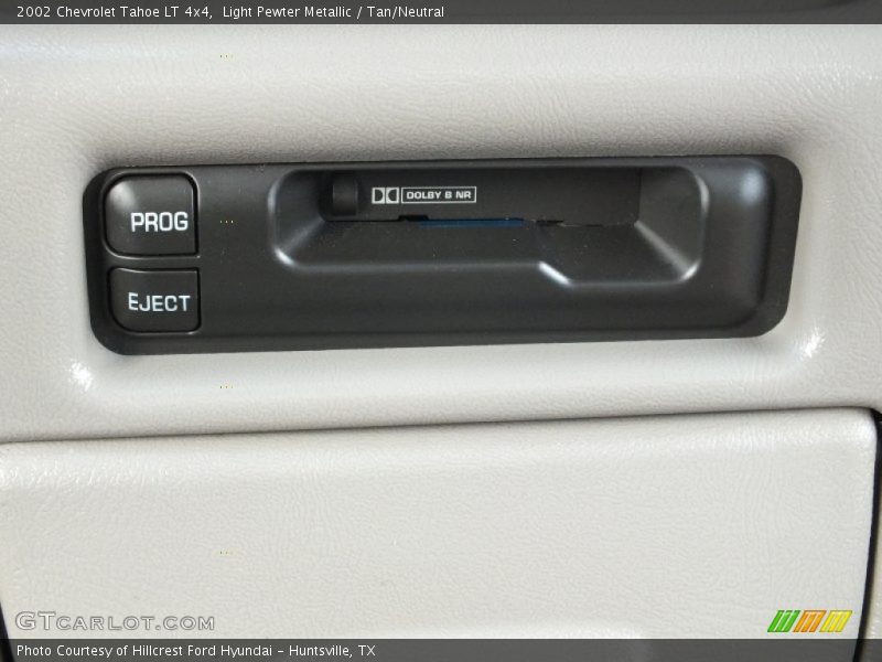 Light Pewter Metallic / Tan/Neutral 2002 Chevrolet Tahoe LT 4x4