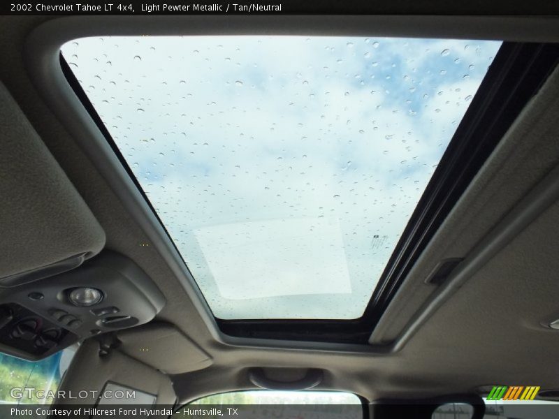 Light Pewter Metallic / Tan/Neutral 2002 Chevrolet Tahoe LT 4x4