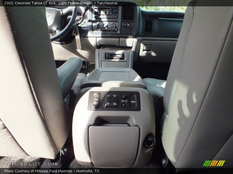 Light Pewter Metallic / Tan/Neutral 2002 Chevrolet Tahoe LT 4x4