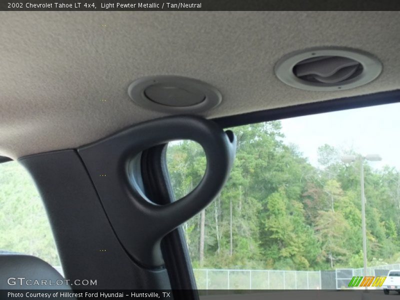Light Pewter Metallic / Tan/Neutral 2002 Chevrolet Tahoe LT 4x4