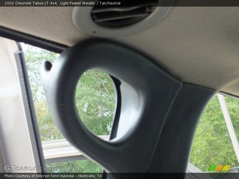 Light Pewter Metallic / Tan/Neutral 2002 Chevrolet Tahoe LT 4x4