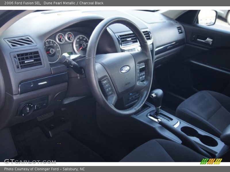 Dune Pearl Metallic / Charcoal Black 2006 Ford Fusion SEL