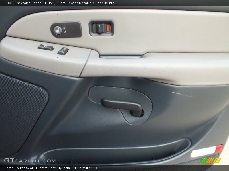 Light Pewter Metallic / Tan/Neutral 2002 Chevrolet Tahoe LT 4x4