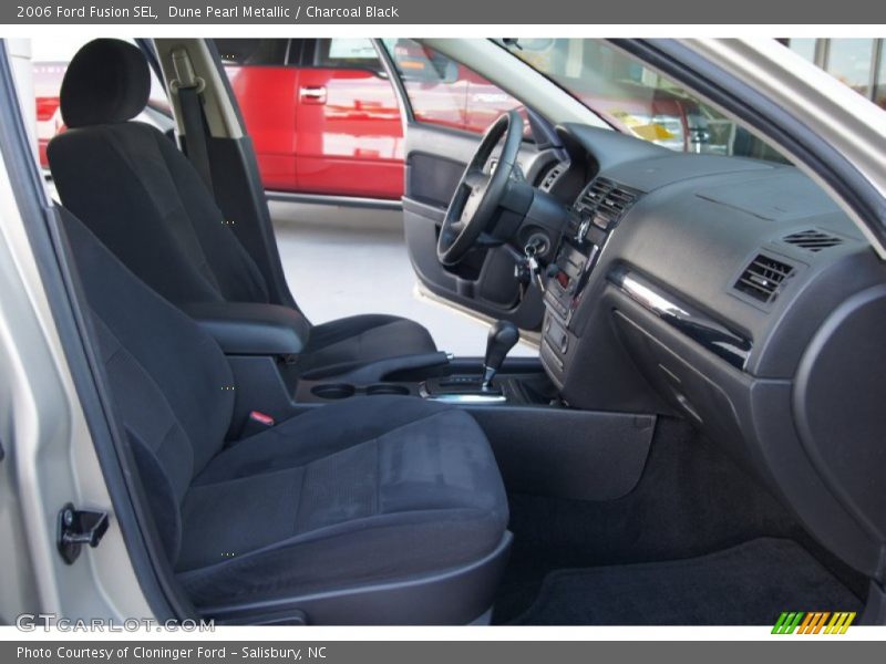 Dune Pearl Metallic / Charcoal Black 2006 Ford Fusion SEL