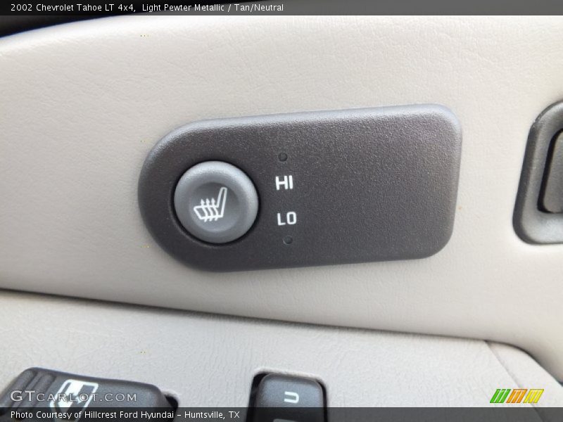 Light Pewter Metallic / Tan/Neutral 2002 Chevrolet Tahoe LT 4x4