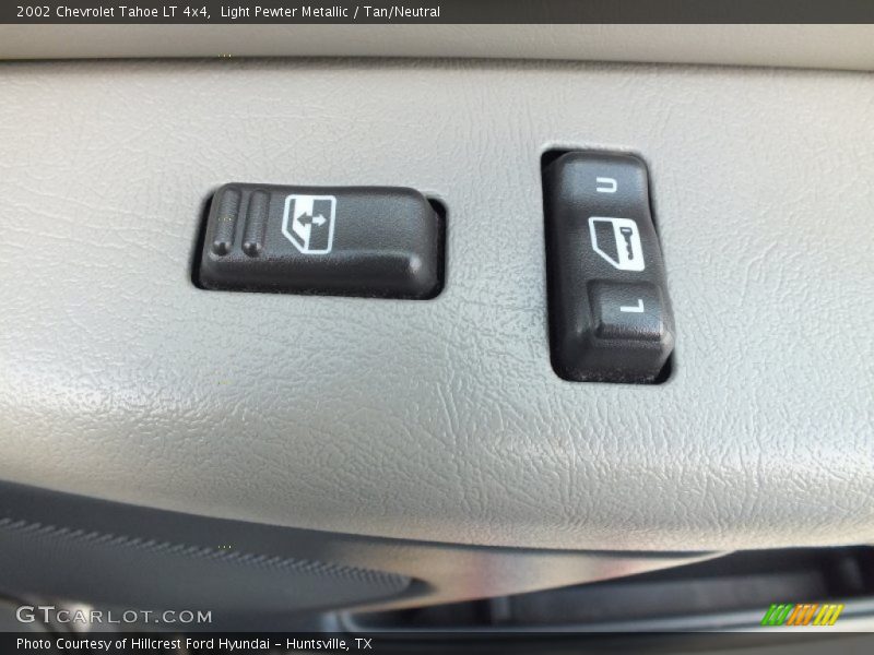 Light Pewter Metallic / Tan/Neutral 2002 Chevrolet Tahoe LT 4x4