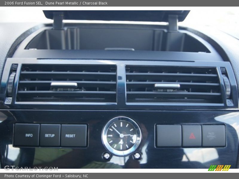 Dune Pearl Metallic / Charcoal Black 2006 Ford Fusion SEL