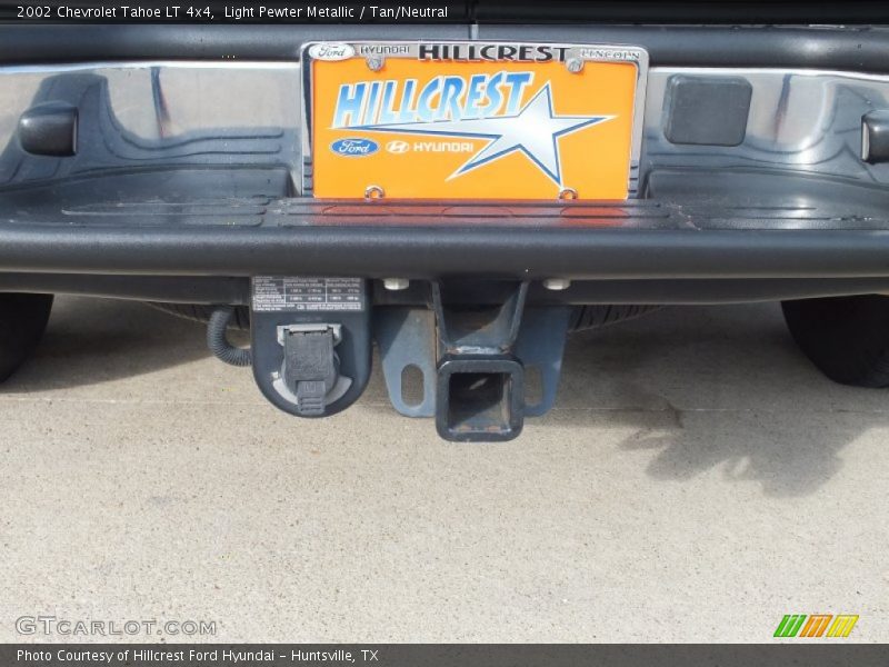 Light Pewter Metallic / Tan/Neutral 2002 Chevrolet Tahoe LT 4x4