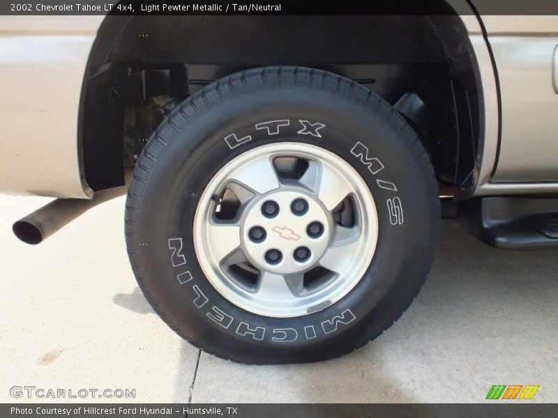 Light Pewter Metallic / Tan/Neutral 2002 Chevrolet Tahoe LT 4x4