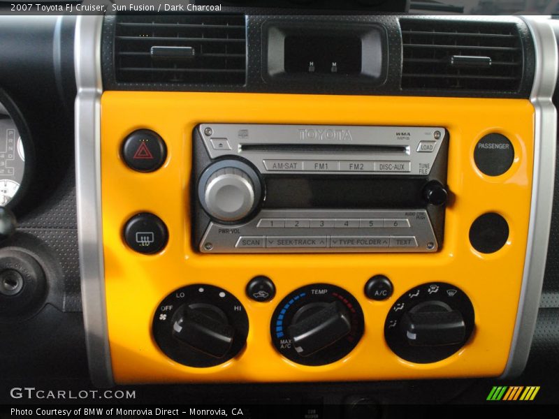 Controls of 2007 FJ Cruiser 