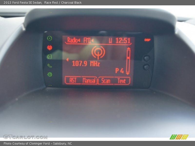 Race Red / Charcoal Black 2013 Ford Fiesta SE Sedan