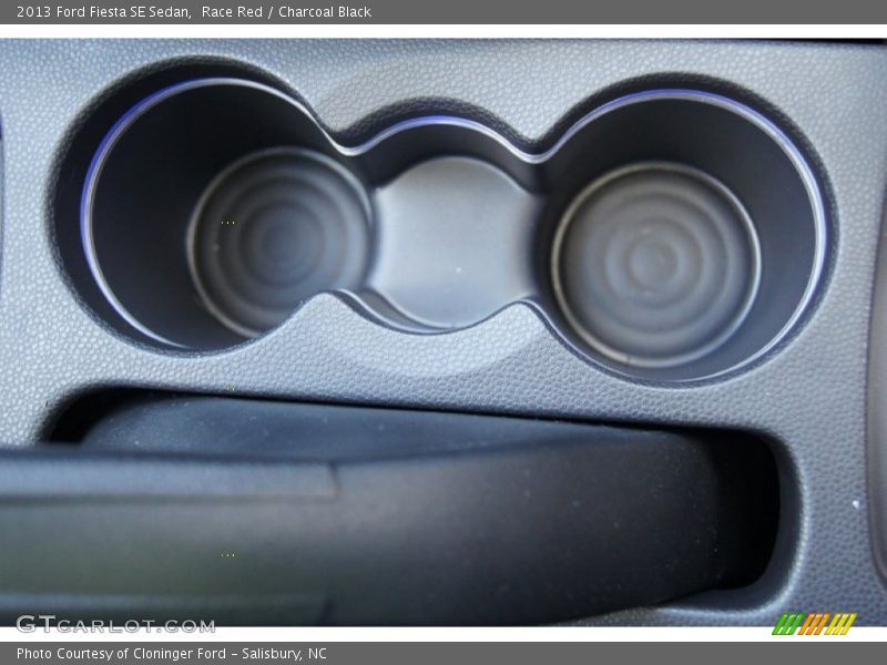 Race Red / Charcoal Black 2013 Ford Fiesta SE Sedan