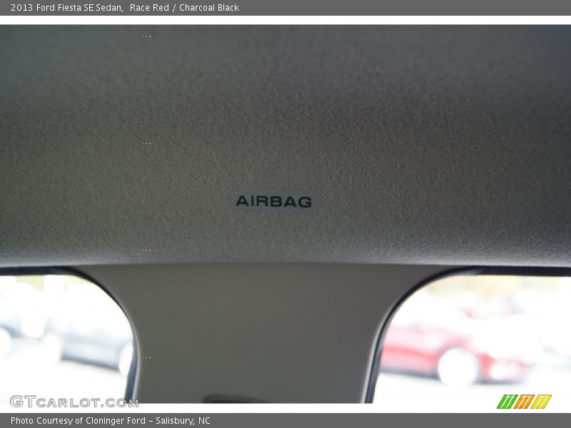 Race Red / Charcoal Black 2013 Ford Fiesta SE Sedan