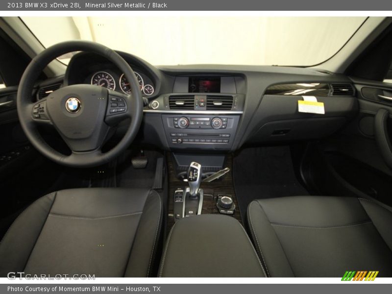Dashboard of 2013 X3 xDrive 28i