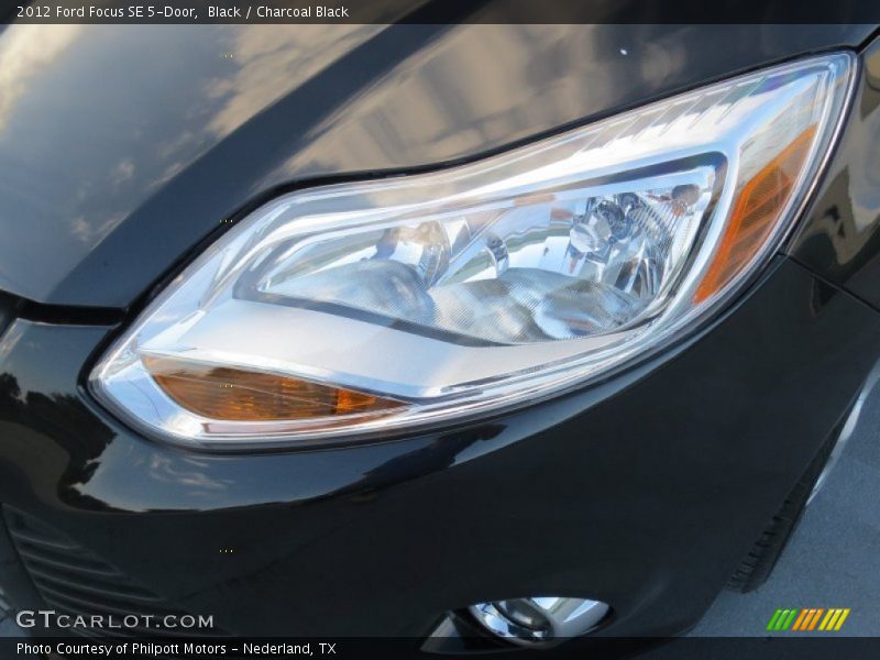 Black / Charcoal Black 2012 Ford Focus SE 5-Door