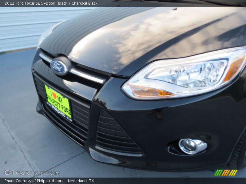 Black / Charcoal Black 2012 Ford Focus SE 5-Door