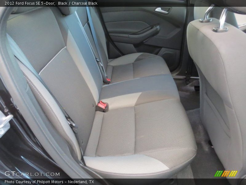 Black / Charcoal Black 2012 Ford Focus SE 5-Door