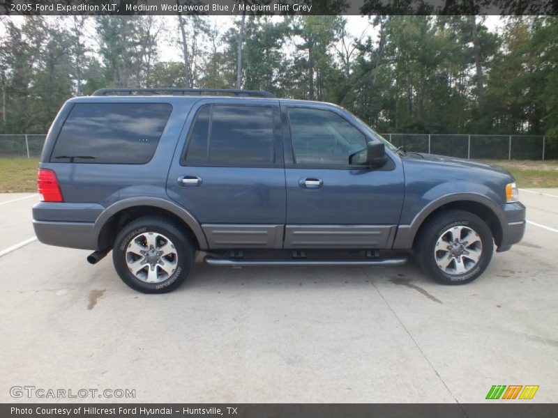 Medium Wedgewood Blue / Medium Flint Grey 2005 Ford Expedition XLT
