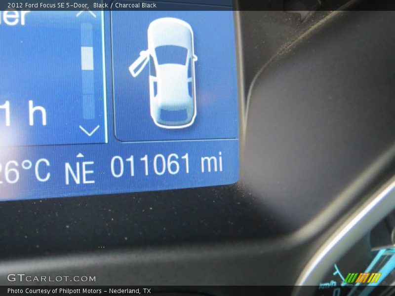 Black / Charcoal Black 2012 Ford Focus SE 5-Door