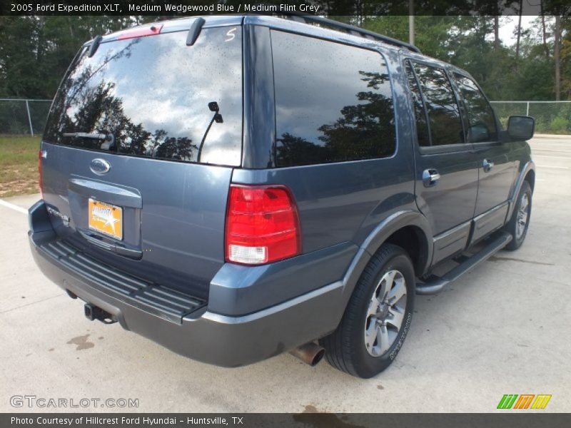 Medium Wedgewood Blue / Medium Flint Grey 2005 Ford Expedition XLT