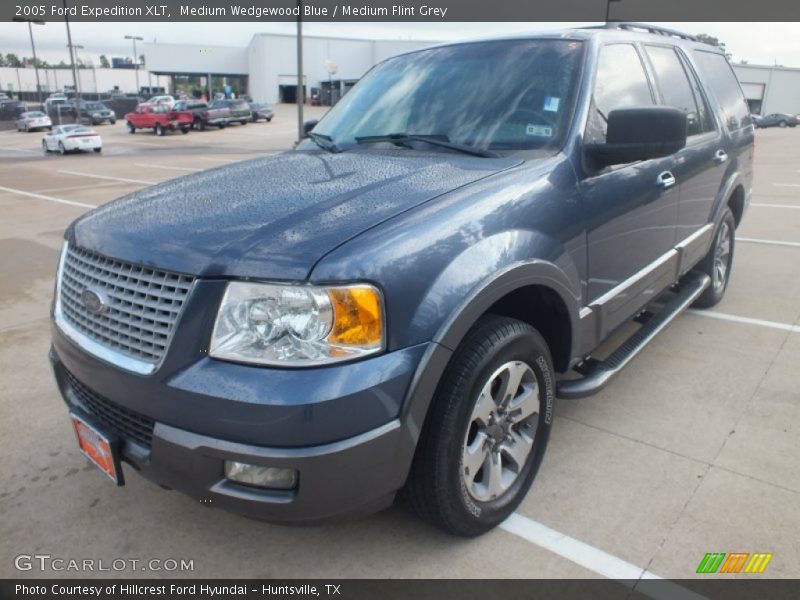 Medium Wedgewood Blue / Medium Flint Grey 2005 Ford Expedition XLT