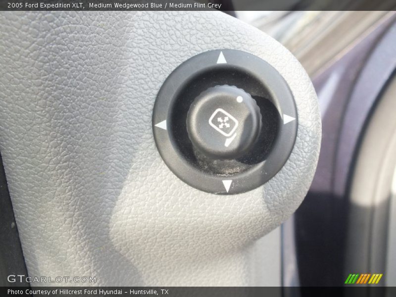 Medium Wedgewood Blue / Medium Flint Grey 2005 Ford Expedition XLT