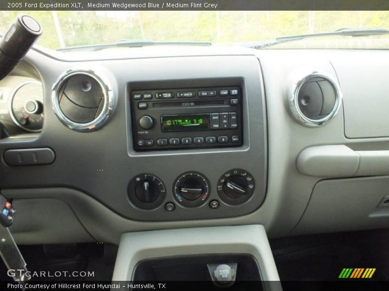Medium Wedgewood Blue / Medium Flint Grey 2005 Ford Expedition XLT