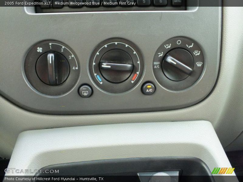 Medium Wedgewood Blue / Medium Flint Grey 2005 Ford Expedition XLT