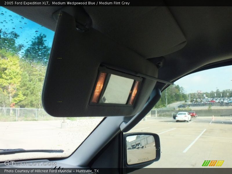 Medium Wedgewood Blue / Medium Flint Grey 2005 Ford Expedition XLT