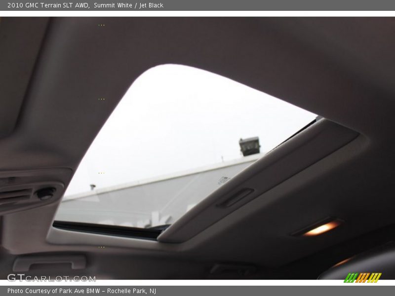 Summit White / Jet Black 2010 GMC Terrain SLT AWD