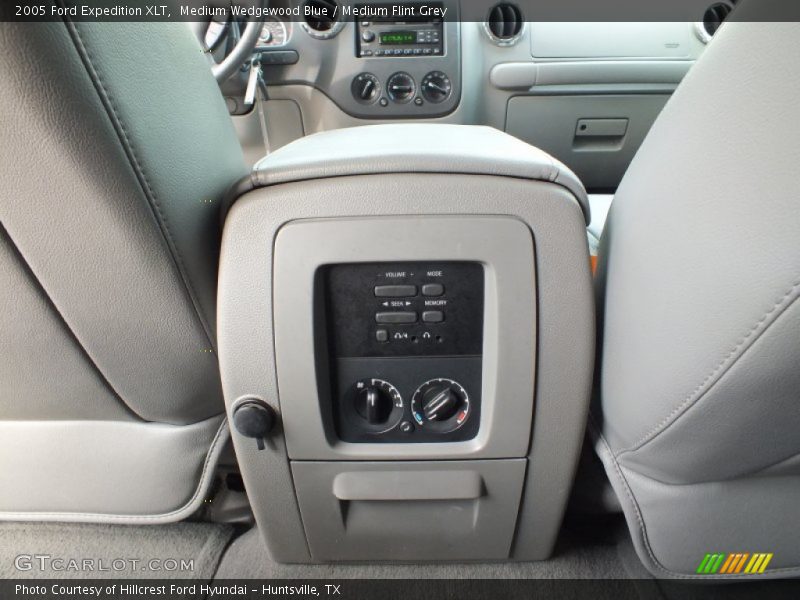 Medium Wedgewood Blue / Medium Flint Grey 2005 Ford Expedition XLT