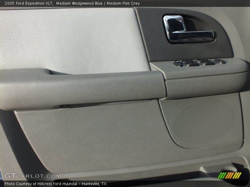 Medium Wedgewood Blue / Medium Flint Grey 2005 Ford Expedition XLT