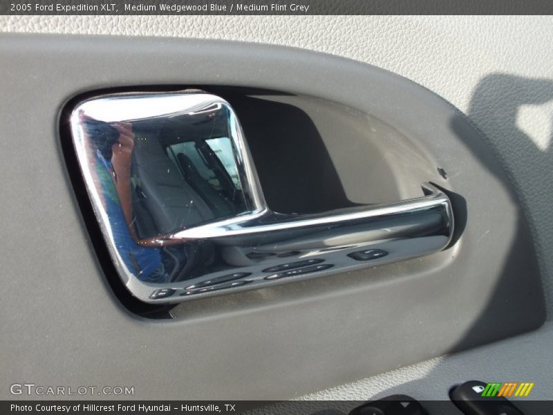 Medium Wedgewood Blue / Medium Flint Grey 2005 Ford Expedition XLT
